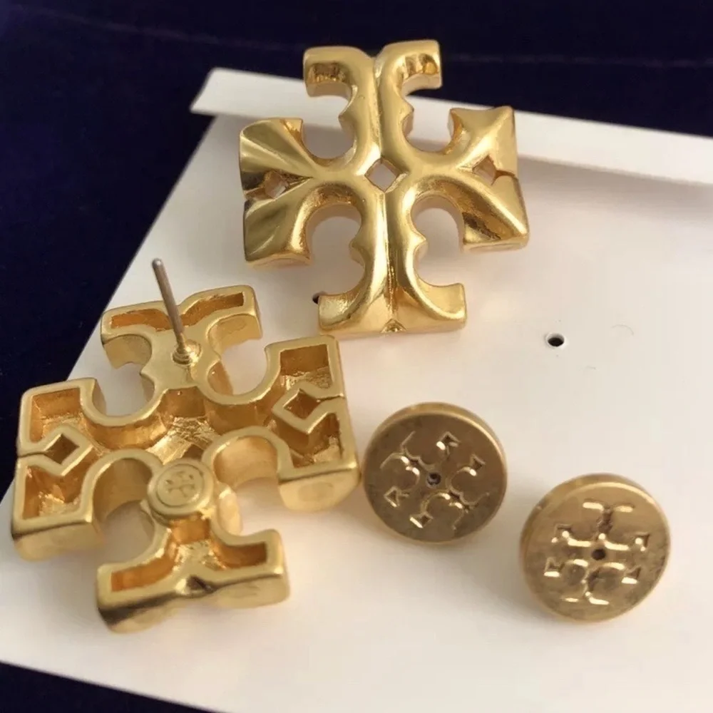 🔥🔥Authentic Designer Medium Earrings At Awesome Prices To Buy Now & Save Firm